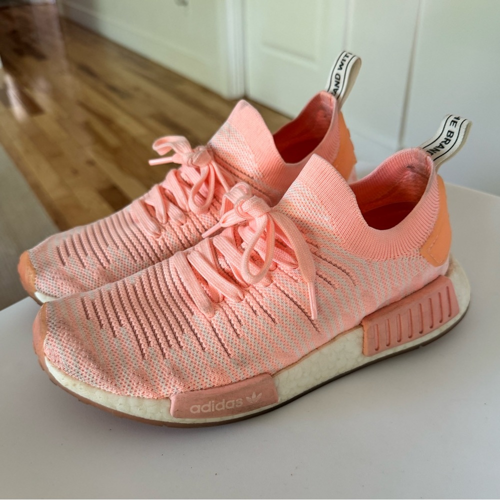 Adidas Originals Women’s NMD R1 Boost Orange shoes size 7